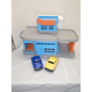 Green Toy Parking Garage With Cars. T112